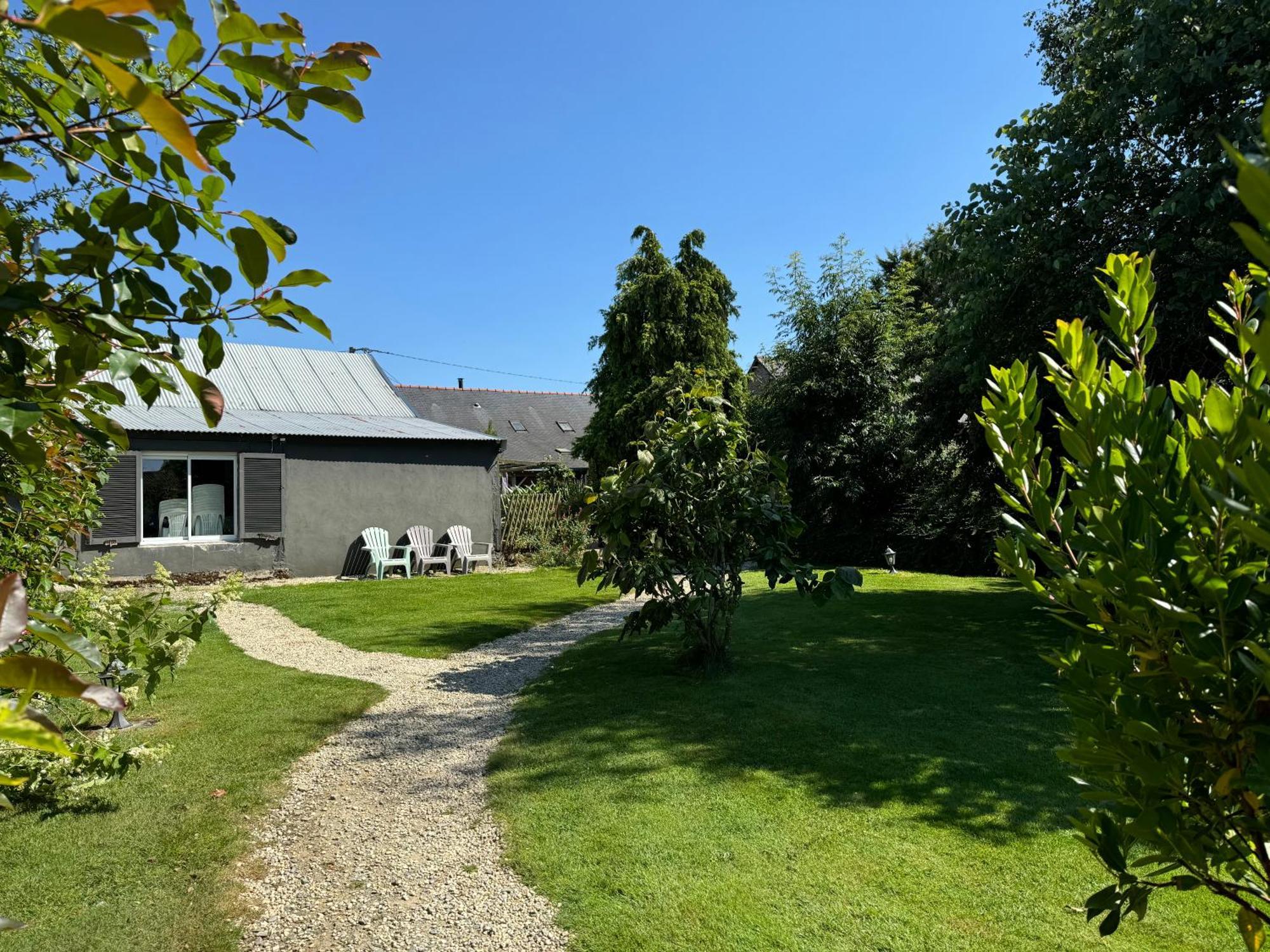 La Maison D'Amelie La Chapelle-Saint-Aubert Exterior photo